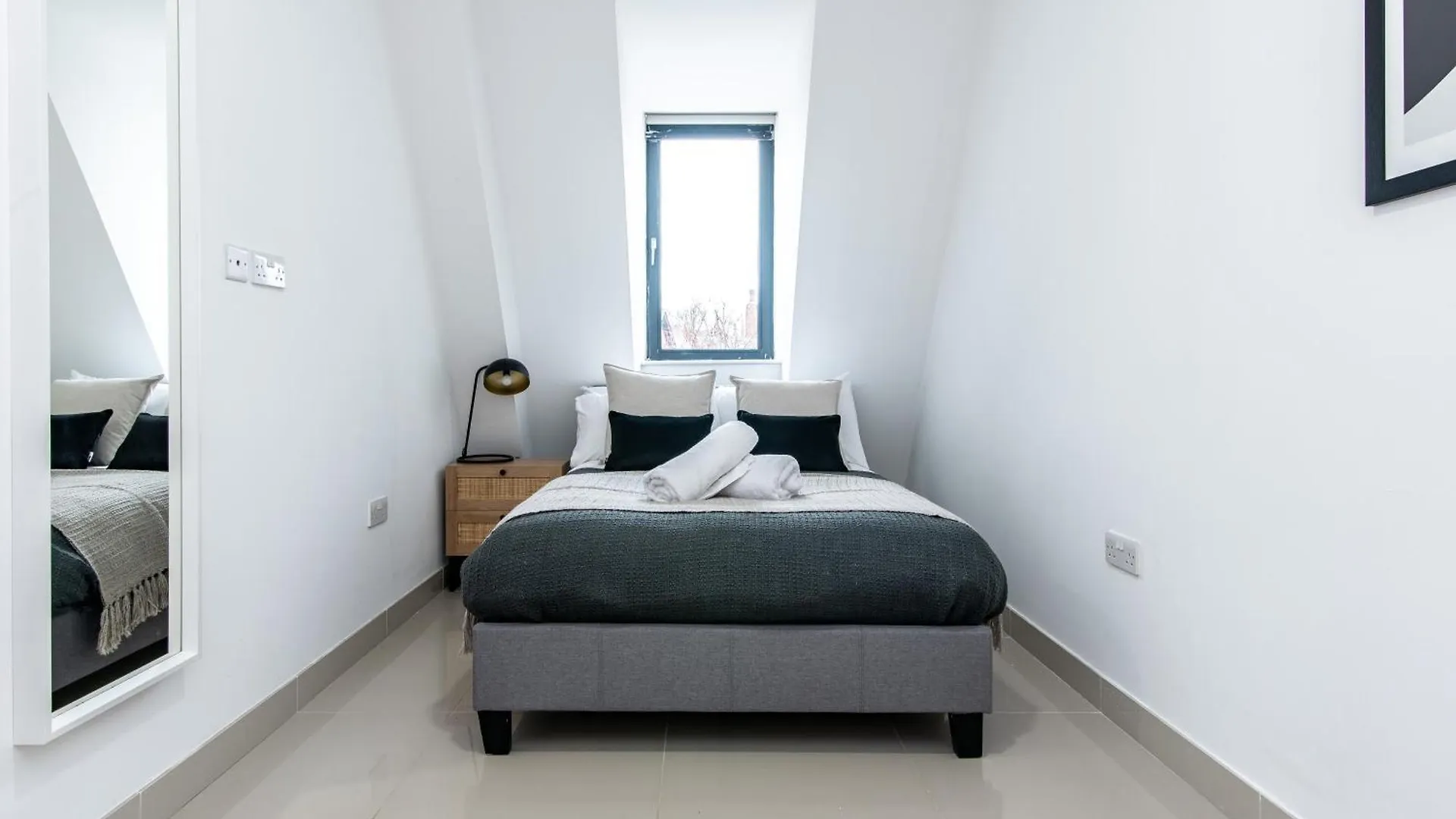 3-Br Apartment In Prime Leeds City Centre 0*, ليدز